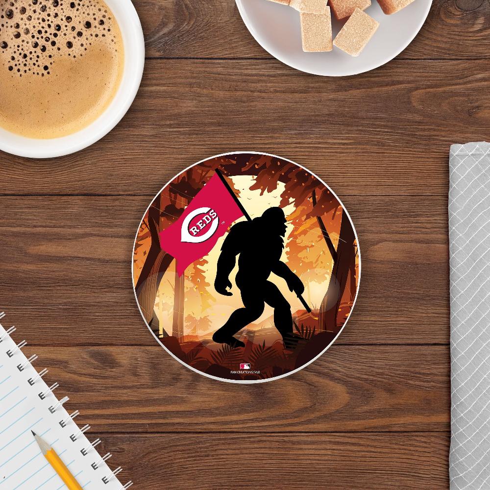 fan creations MLB Cincinnati Reds- 4 inch Ceramic Big Foot Flag Car Coaster