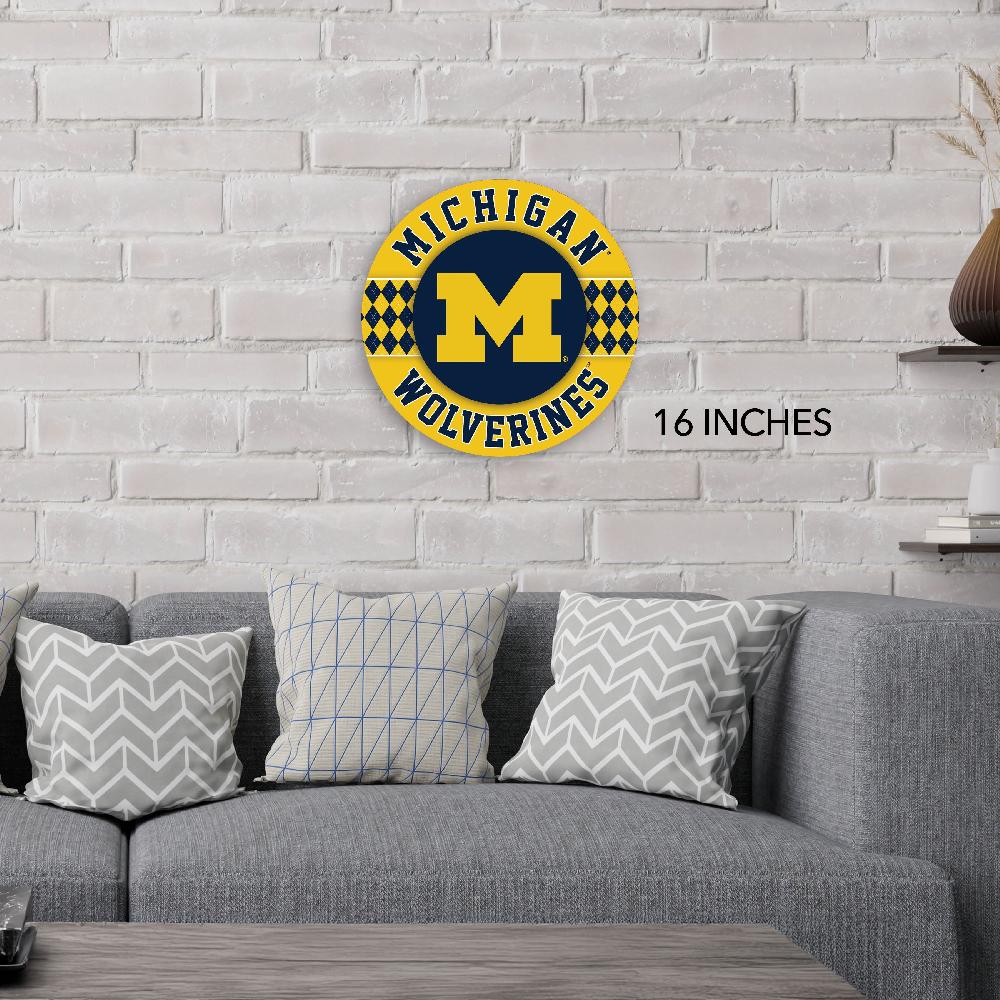 Fan Creations NCAA University Of Michigan Argyle 16inc Circle Wall Art